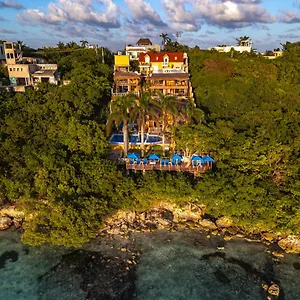 La Joya 4*, Isla Mujeres Mexico